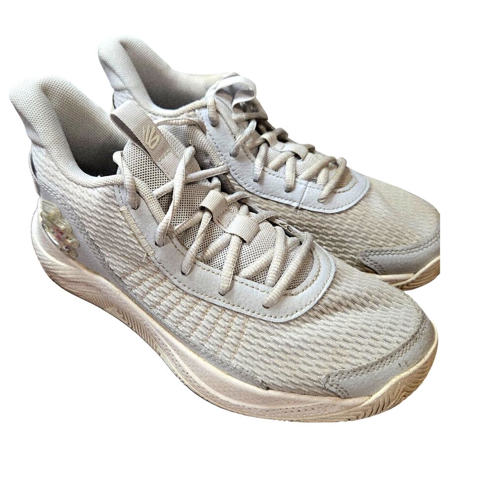 Under Armour 6.5 Curry Basket Ball Gray Girl's Tennis Shoes Sneakers  6 1/2